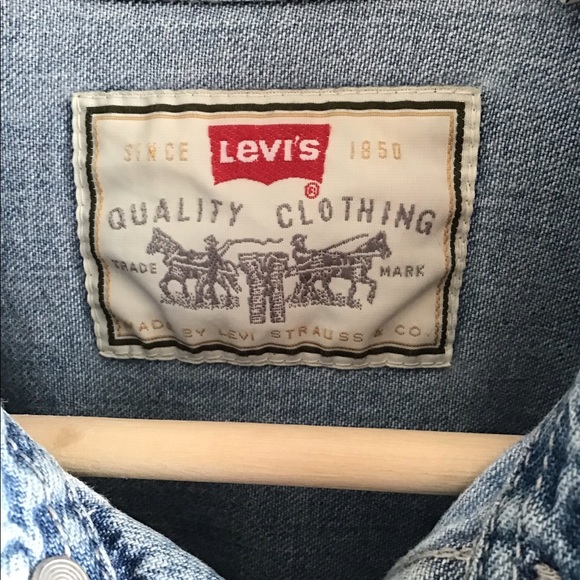 Levi’s Vintage Red Tab Blue Denim Shirt - Picture 4 of 4